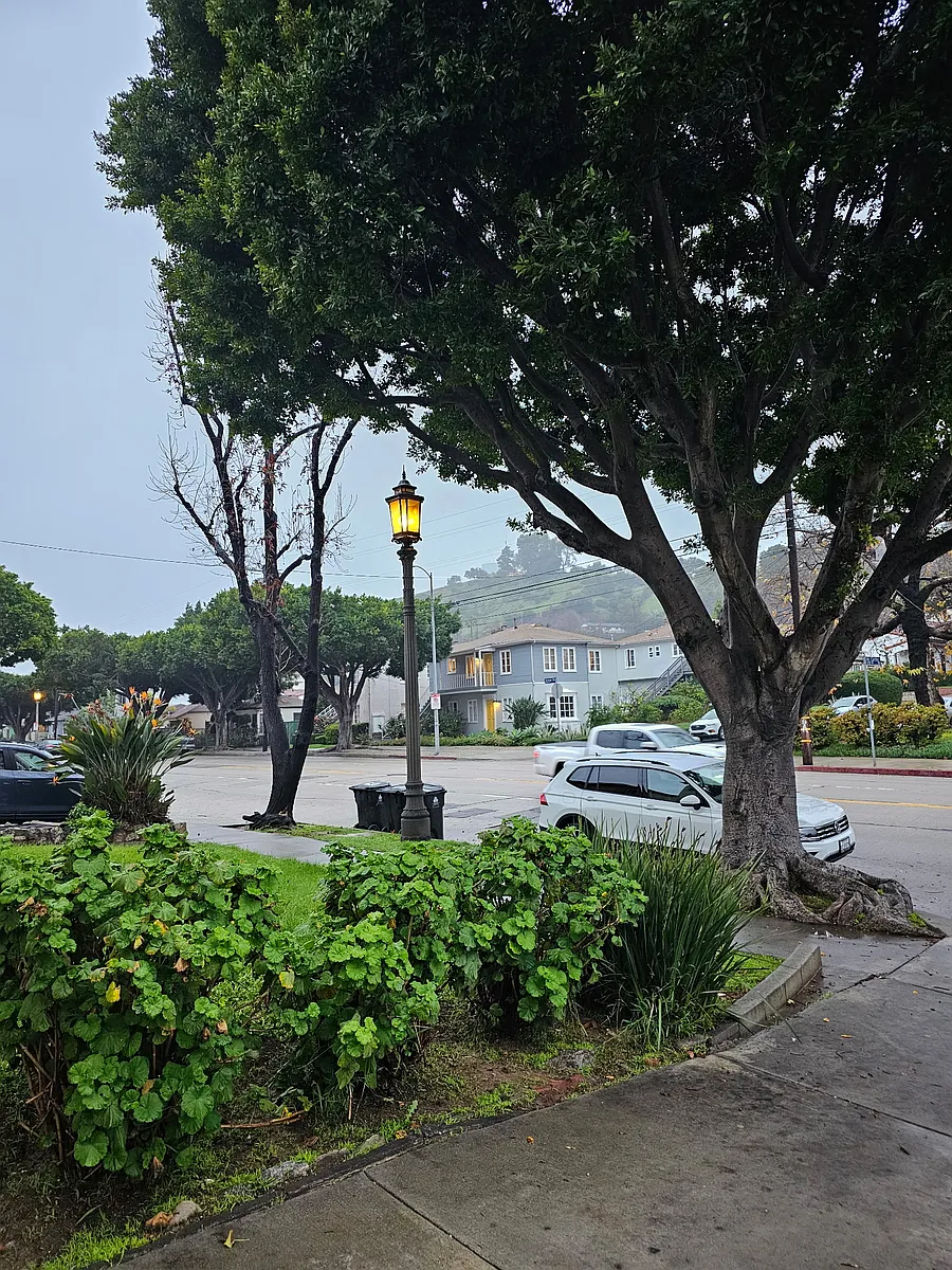 Building Photo - 4500 Verdugo Rd #4504