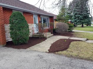 315 E Palatine Rd, Palatine, IL 60067