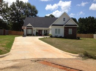 101 Madalyn Ln, Troy, AL 36079