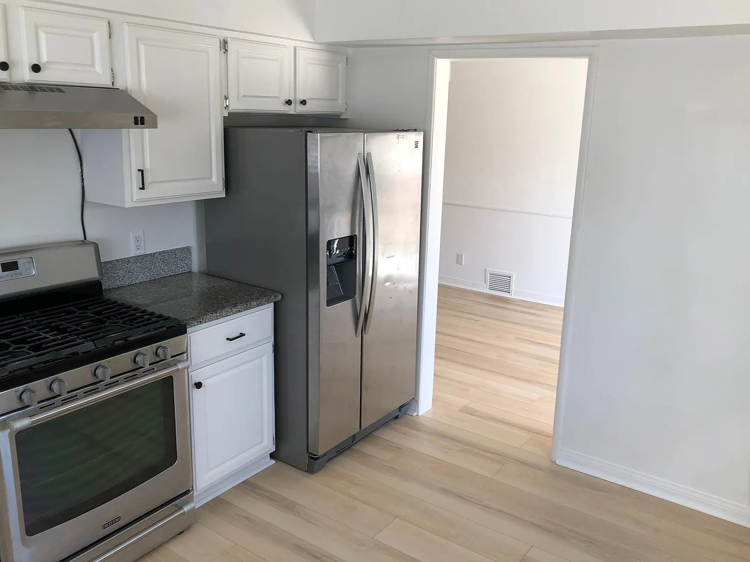 1724 Fern Ave — Photo 4
