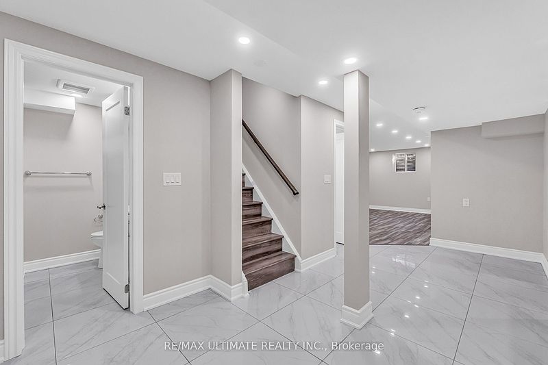 Brampton House for rent - 3 Bedrooms — photo 3