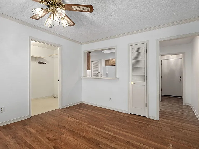 4035 S Parkcrest Ave — Photo 17