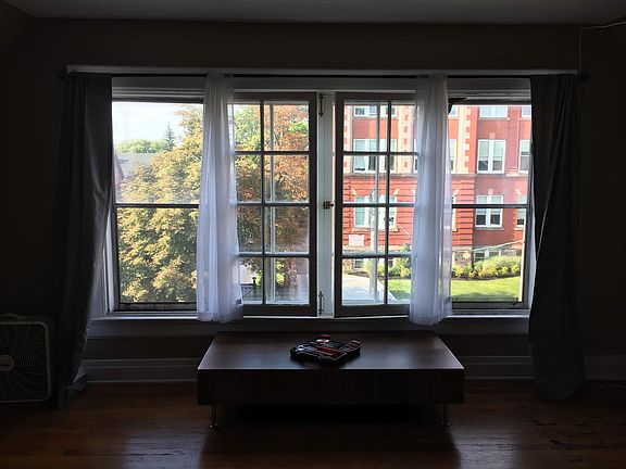 2nd image of 703 W Delavan Ave Unit 3