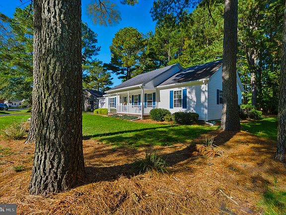 3rd image of 175 Teal Dr