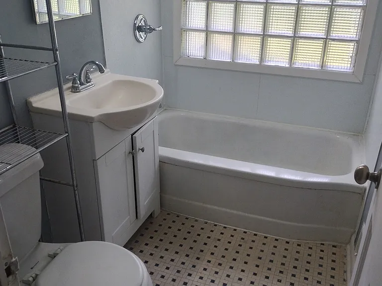 2555 Altoona St — Photo 6