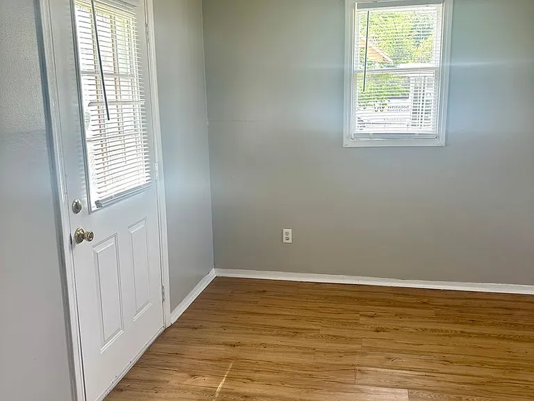 5407 Stokes Ln — Photo 7