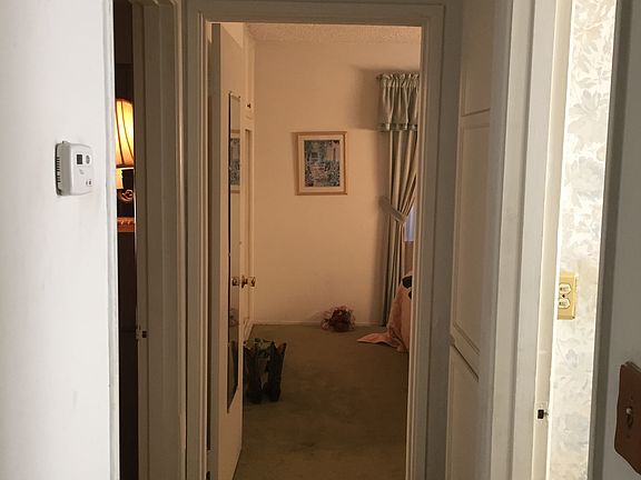 4th image of 8240 Morse Ave