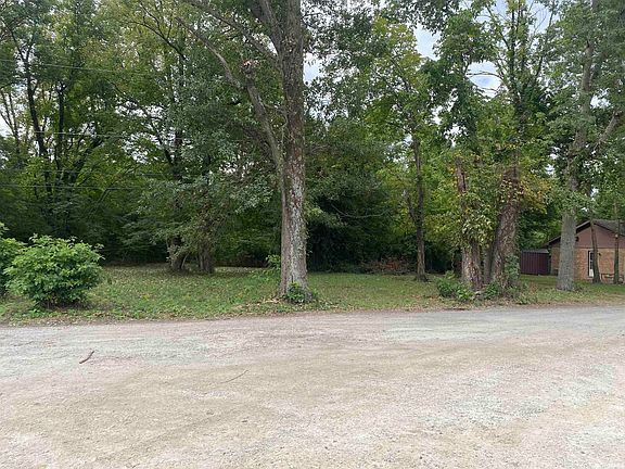 4th image of 1931 E Diamond Ave