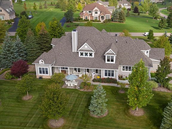 3rd image of 3824 Preserve Dr
