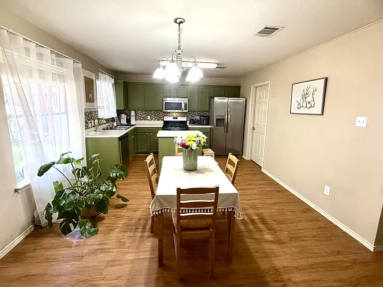 3414 Flowstone Ln — Photo 4