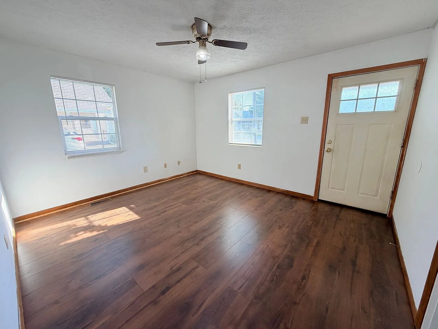 Now Showing: 2 Bedroom/1 Bathroom Home Located At 550 Wood St. In Greenfield, In — Photo 3