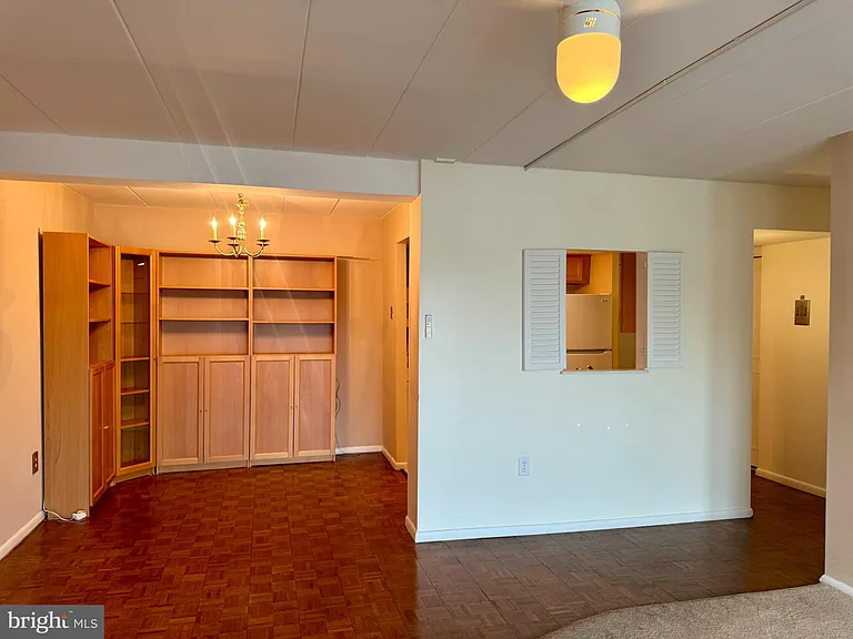 100 West Ave #604W — Photo 6