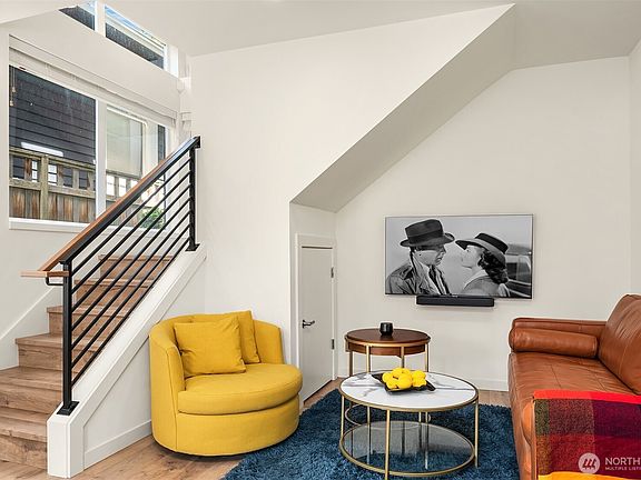 3rd image of 422 10th Avenue E #F