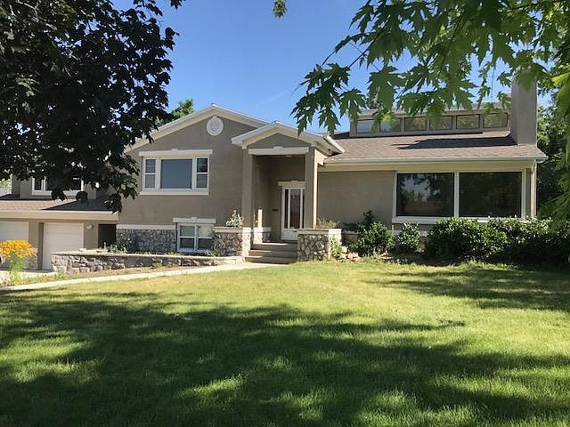 1st image of 3121 E Del Mar Dr