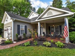 8300 Highlander Ct, Charlotte, NC 28269