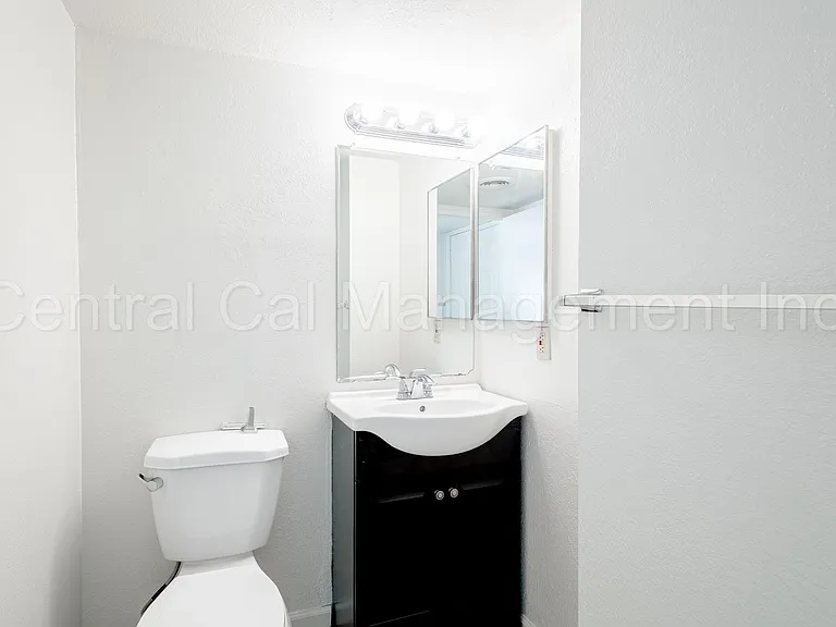 7901 S Laurelglen Blvd #A-D — Photo 10