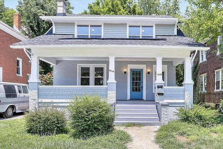 1st image of 1019 Chapman Ave SW