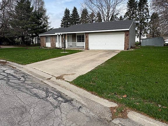 2nd image of 10365 Sunset Ln