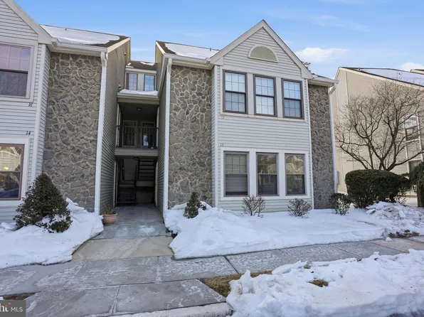 13 Provincetown Dr, Marlton, NJ 08053