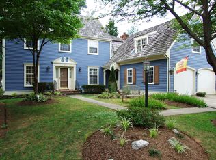 6 Midsummer Ct, Gaithersburg, MD 20878