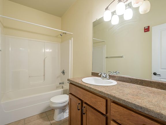 4th image of 912 N Central St #304