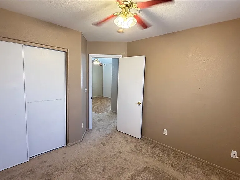 2928 Sapphire Sands Ct — Photo 12