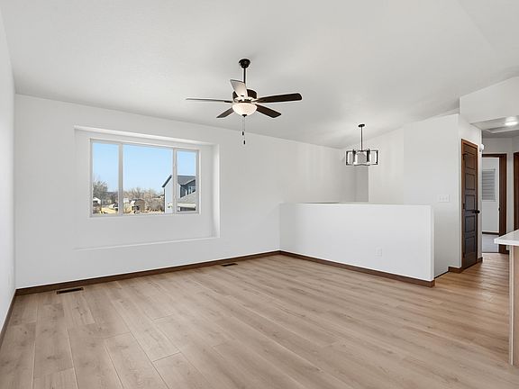 3rd image of 4026 Magnum Rd