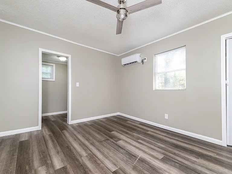 506 Plain St — Photo 20