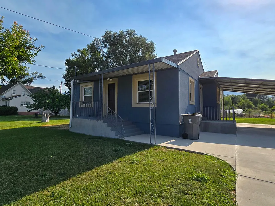 135 S Center St