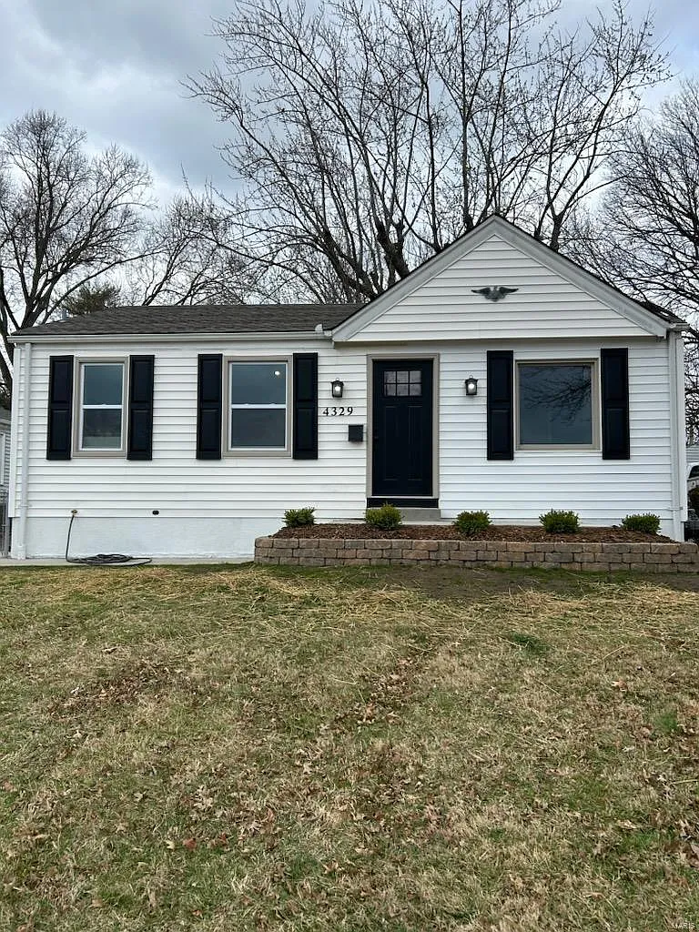 4329 Garden Park Ct photo 1