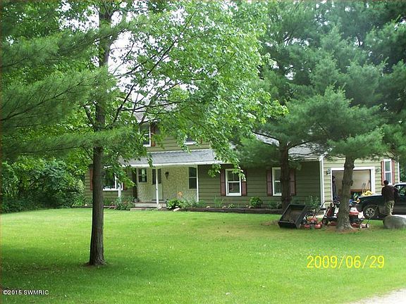 4th image of 2627 Blackberry Ln NE