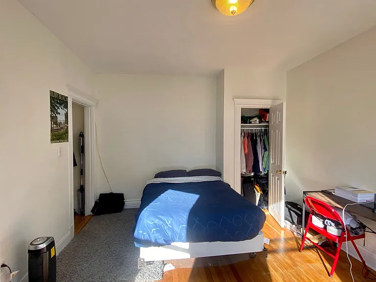 110 Warren St #18 — Photo 19
