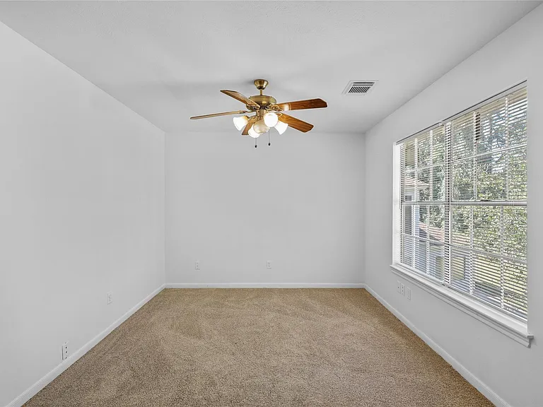 5803 Ancient Oaks Dr — Photo 29