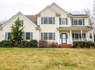 101 Sagamor Dr, Hopewell Junction, NY 12533