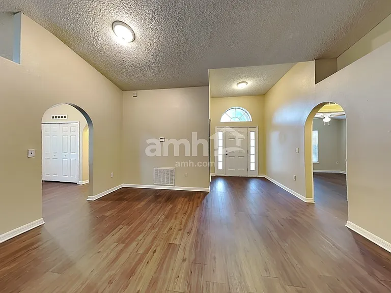 7187 Rutland Ct — Photo 6