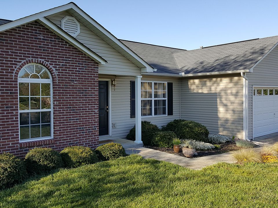 1st image of 5809 Brierview Ln