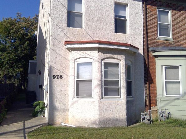 926 E Hector St