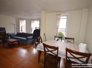 312 Tappan St APT 2, Brookline, MA 02445