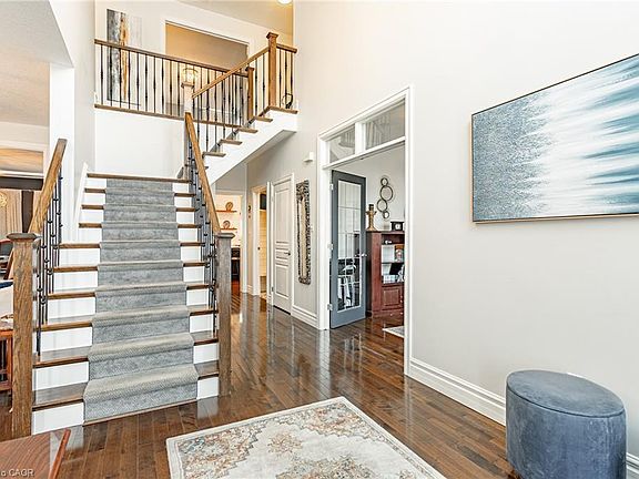 3rd image of 1989 Quarrier Rd