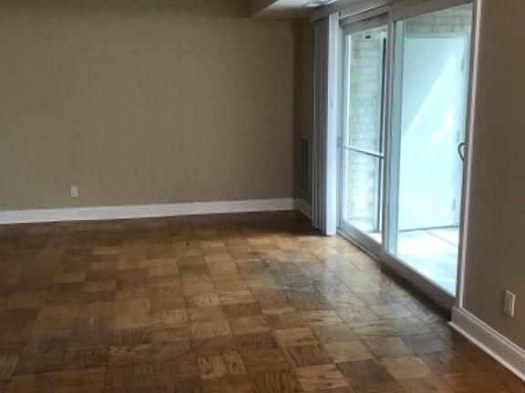 2nd image of 864 Quince Orchard Blvd