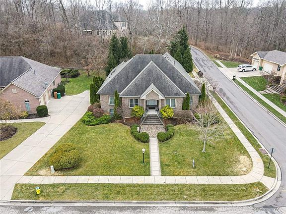 2nd image of 1505 Clear Brook Dr