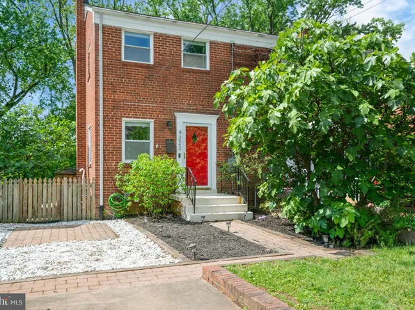 4322 Vermont Ave, Alexandria, VA 22304