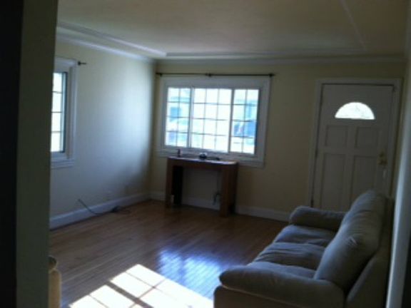 4th image of 676 3rd Ave