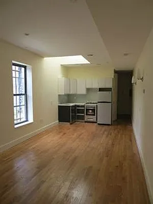 Rented by David W Realty Inc | media 32