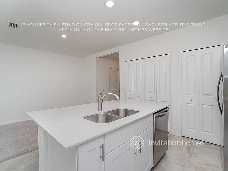 7169 Greenwood Park Cir #54 — Photo 10