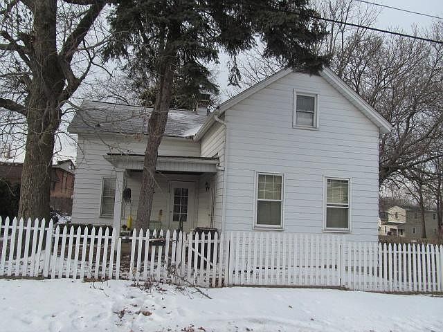 1st image of 318 Orient Ave