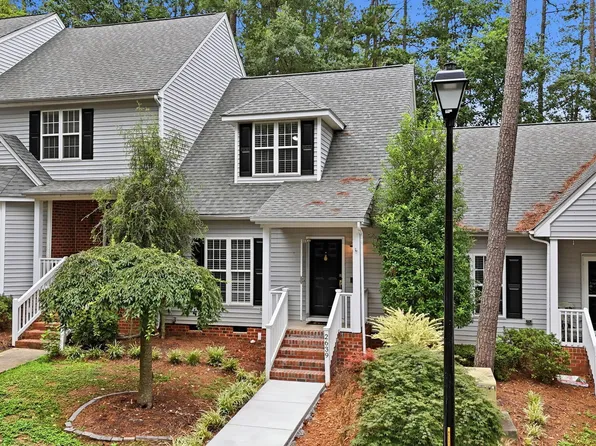 2639 Broad Oaks Pl, Raleigh, NC 27603