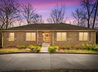 608 Idlewood Dr, Clarksville, TN 37043