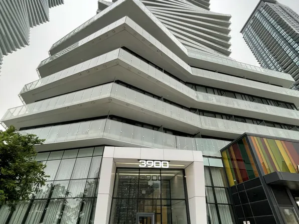 3900 Confederation Pkwy, Mississauga, ON