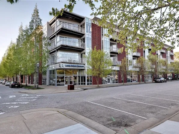 2209 William Styron Sq S #2209, Newport News, VA 23606
